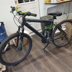 GENESIS V2100 26-INCH DUAL SUSPENSION MOUNTAIN BIKE