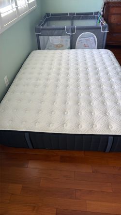 Queen  size as new