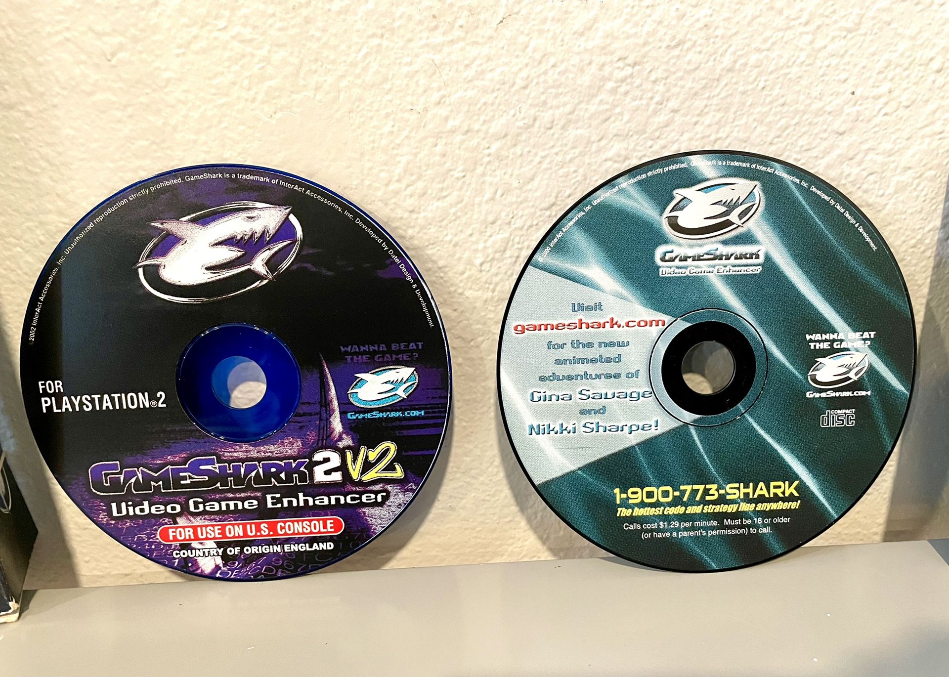 GameShark 2 V2 Playstation 2 PS2 and Playstation 1 PS1 (2 Discs