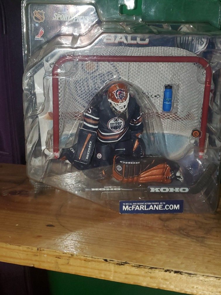 Edmonton Oilers Tommy Salo McFarlane Action Statue! Never Removed From Package!