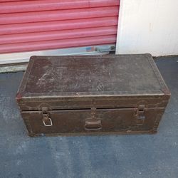 Vintage WWII Era Military Army Foot Locker Trunk