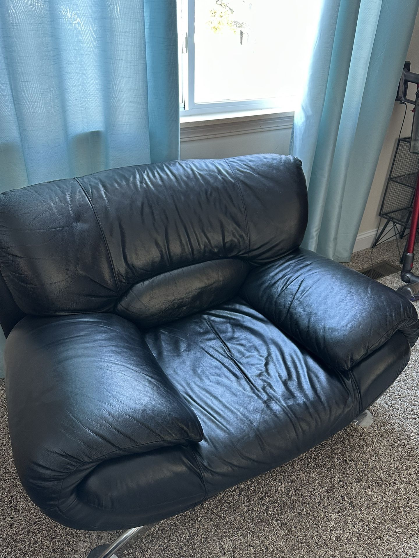 Black Leather Couch Set