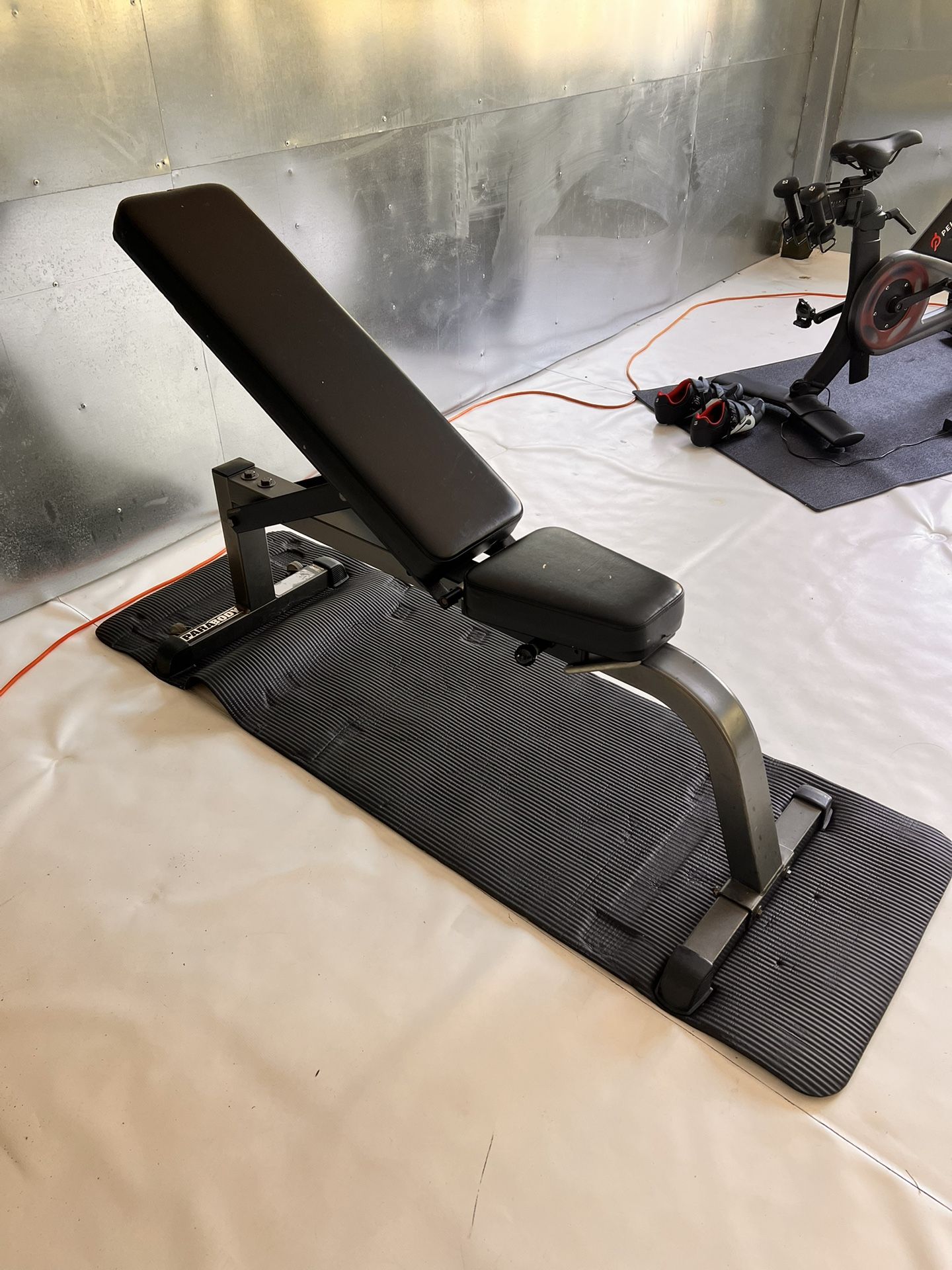 Weight bench