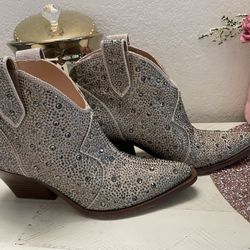 Rhinestone Boot Size 7 1/2