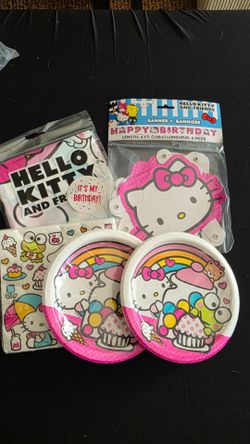Hello Kitty set for 16 guests