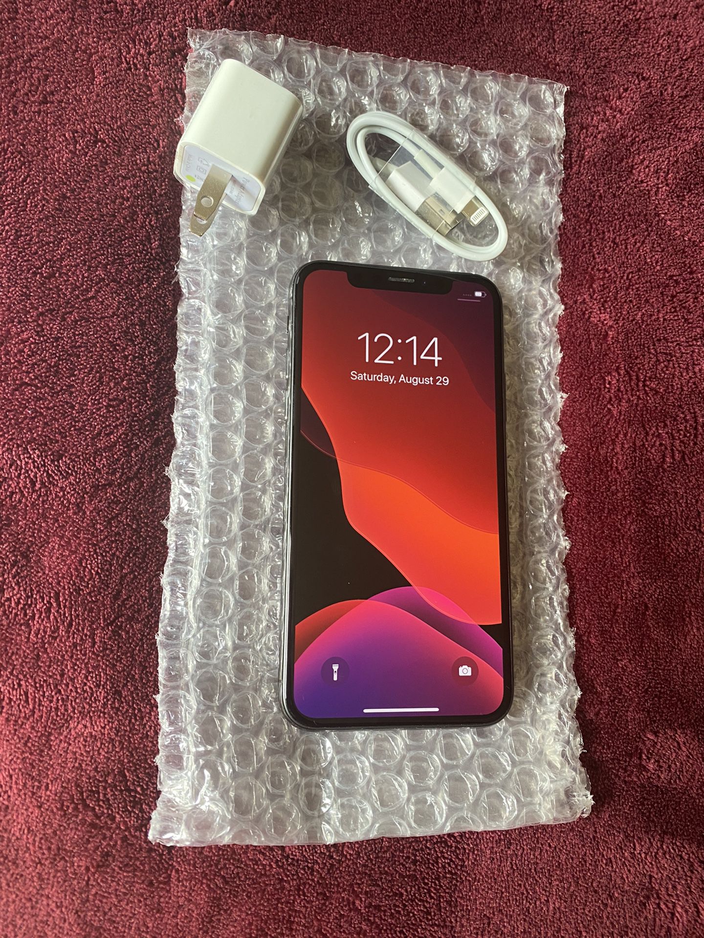 iPhone X 64gb AT&T or Cricket