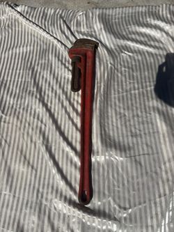 Rigid 36” Pipe wrench 
