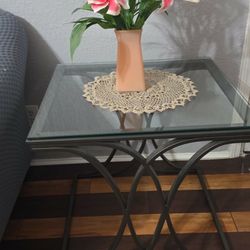 End/Side Tables (Set of 2)