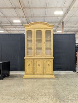 Vintage Chinoiserie Style Display Cabinet with Bamboo Detailing