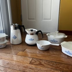 Corningware Vintage Bakingware And Pitcher Set