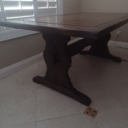 Solid Wood Dining Table Good Condition 