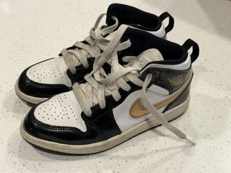 Jordan 1 - Size 2y