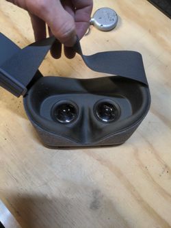 Google Daydream VR Headset  Thumbnail