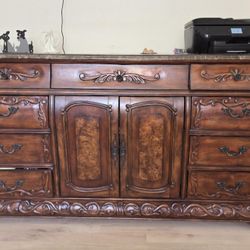 SOLID HEAVY WOOD Dresser With Mirror