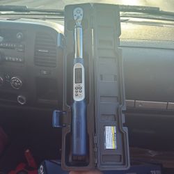 Quinn 3/8 Digital Torque Wrench