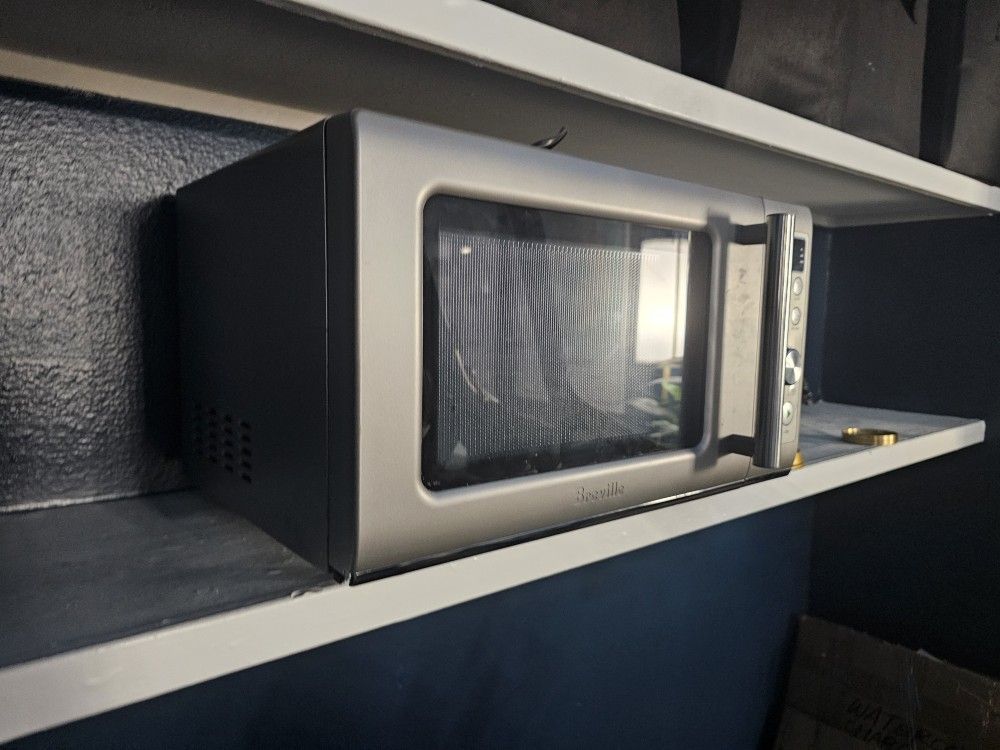 Breville microwave