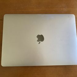 13" MacBook Pro (Touch Bar, Mid 2019) - Like New