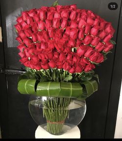 Clear moon vase