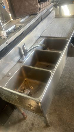 3 Compartment Sink