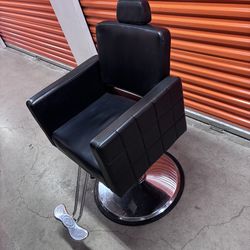 Chair 🪑  💈  reclining