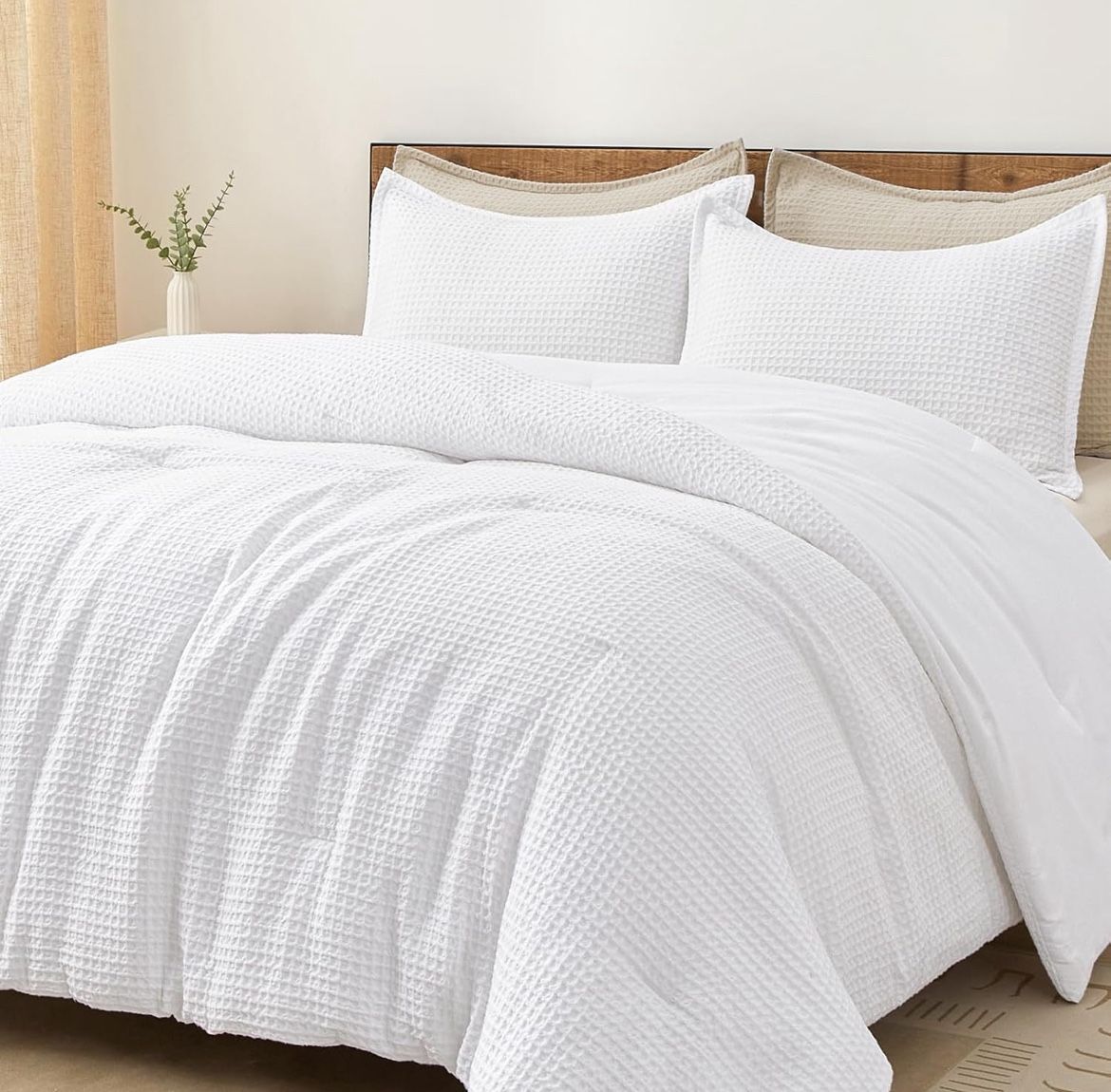 Full/Queen White Comforter