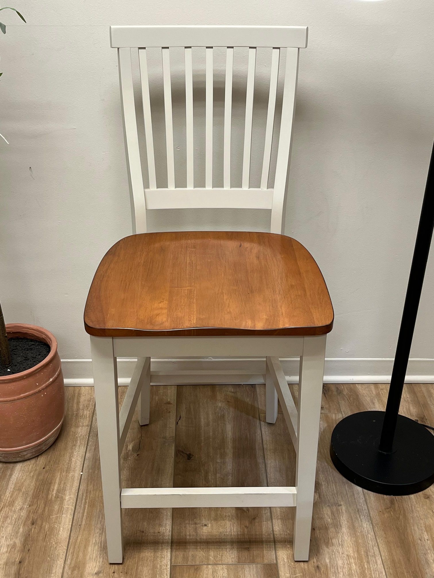 Homestyles Americana Traditional Wood Counter Stool in Antique White and Oak