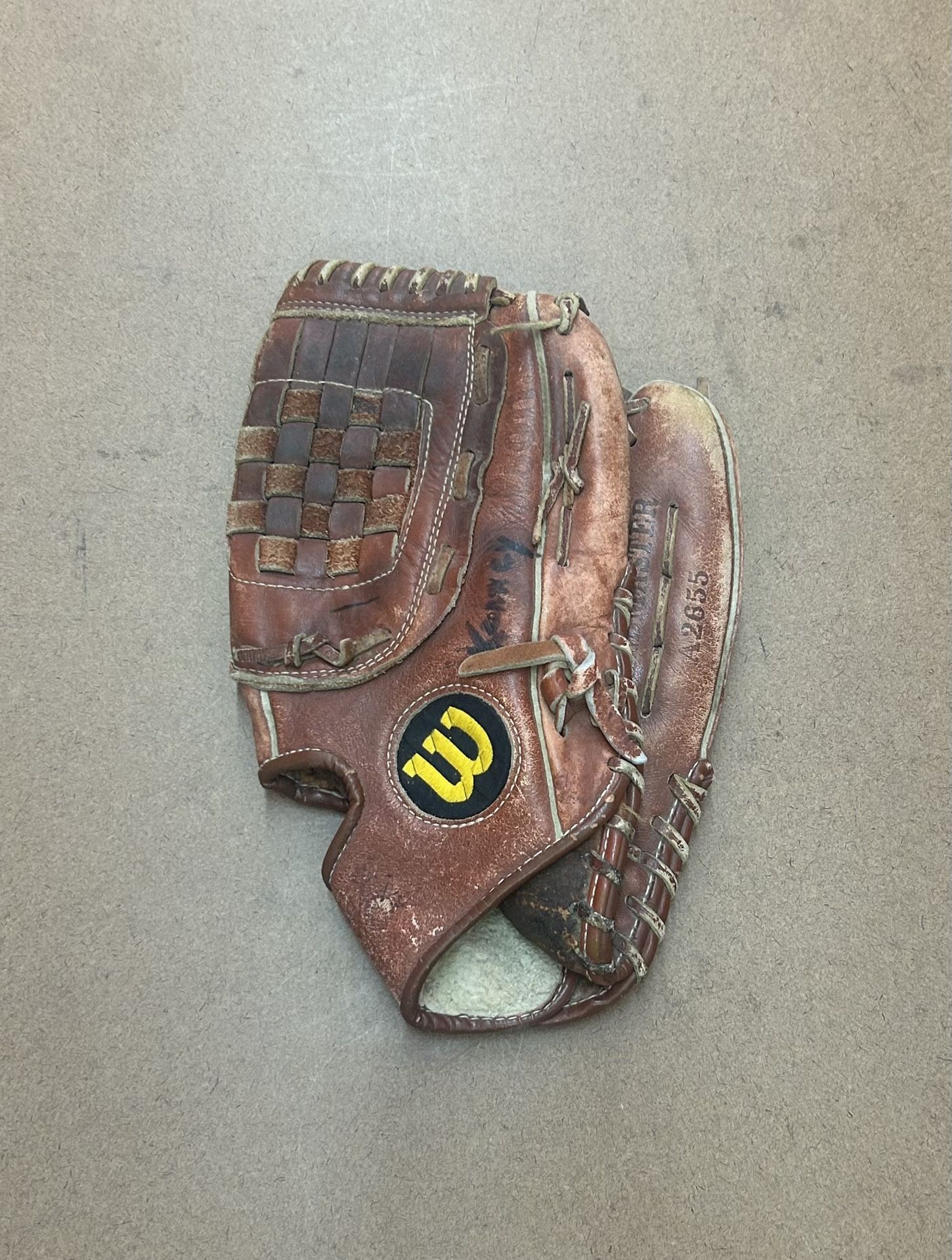 Vintage WILSON Fieldmaster A2655 “DAVE RIGHETTI” Personalized YOUTHS (right hand thrower) BASEBALL GLOVE 👀 (please read description)