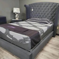 Queen Bed Tufted Grey Velvet New 