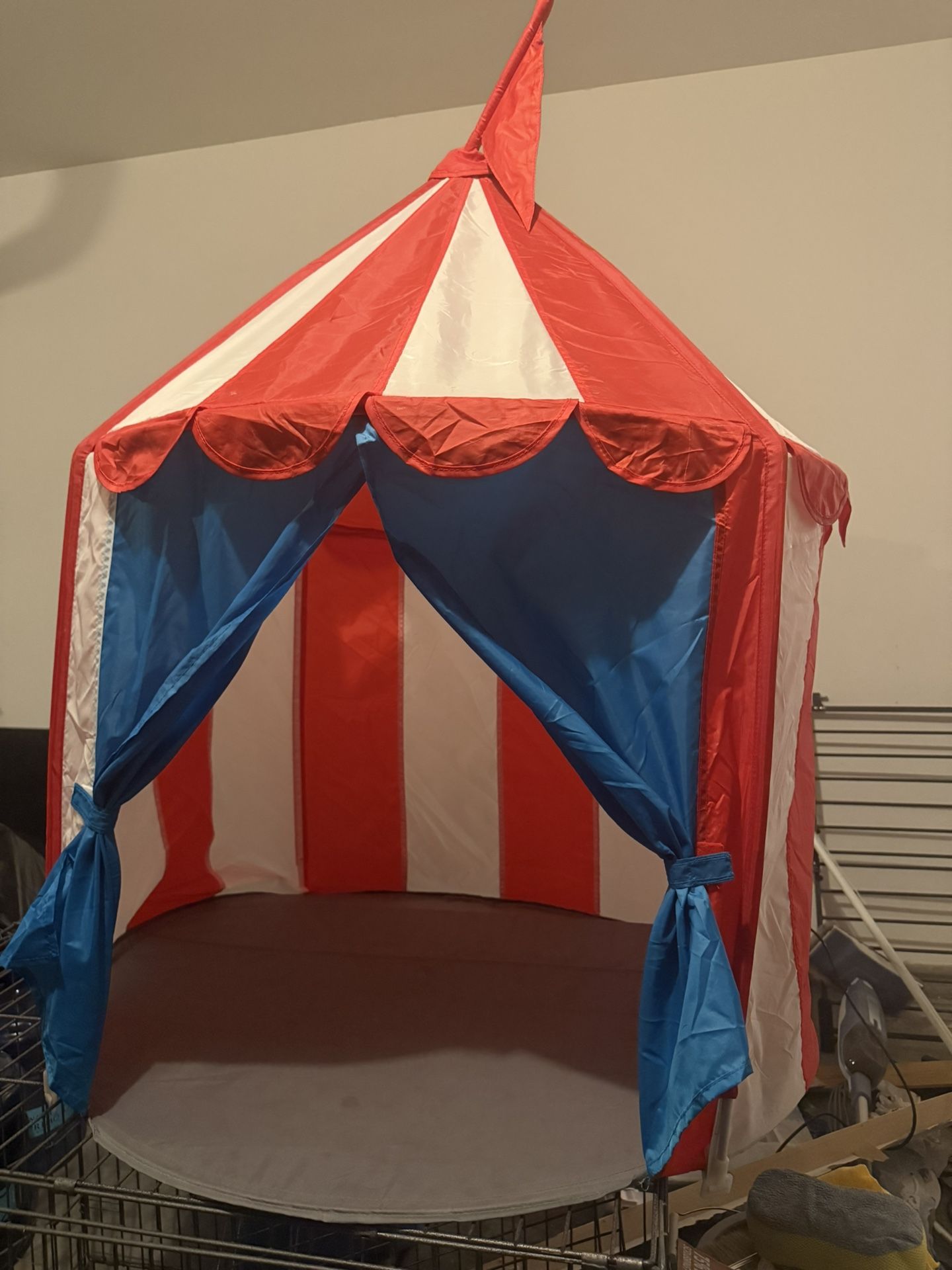 Kids Play Tent
