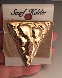 Vintage Triangle Gold Tone Scarf Holder Original Card