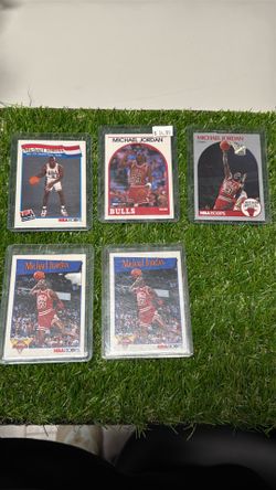 Michael Jordan NBA Hoops Basketball Cards Lot of 5