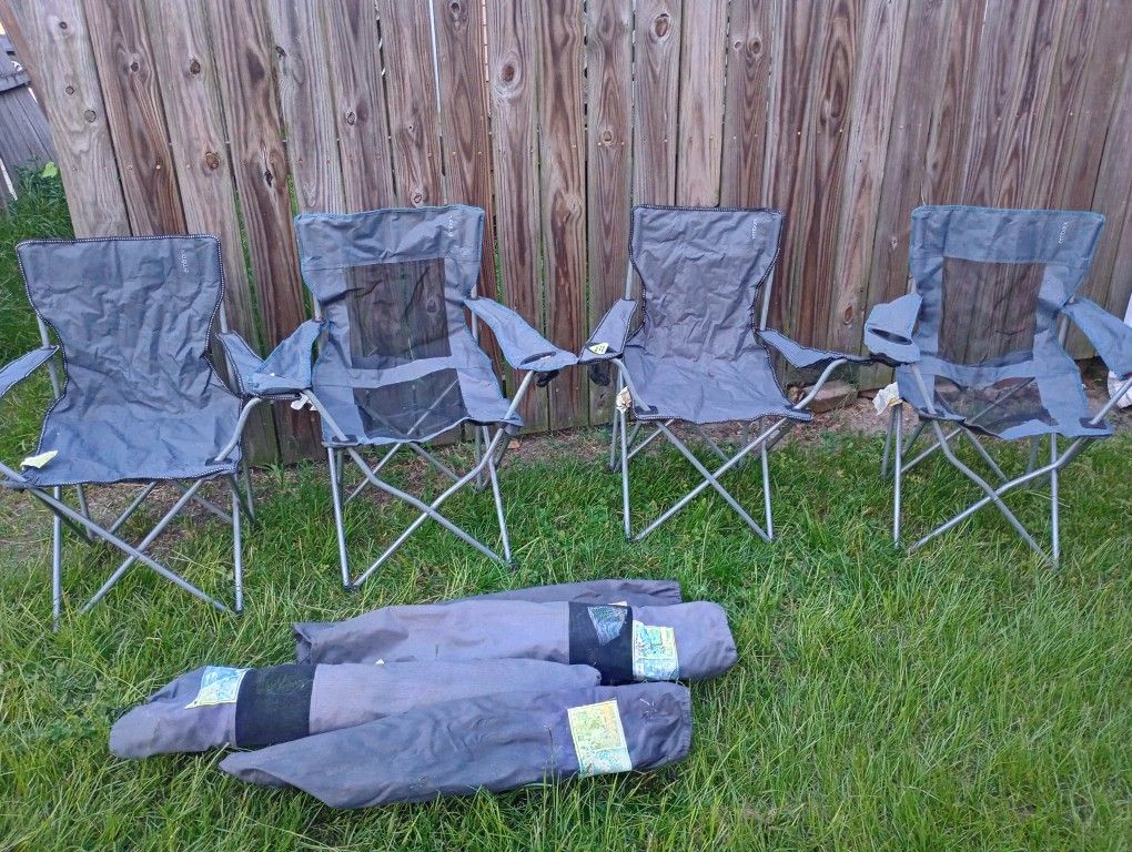 Embark Portable Mesh Captains Camping Folding Chairs (4) w/ Carrying Cases *30.00 for all*