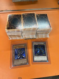 500+ Yu-gi-oh Cards