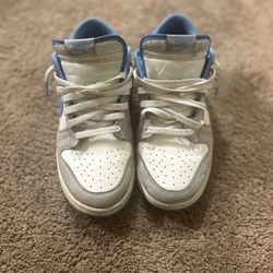 Nike Dunk Low – Photon Dust/University Blue