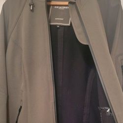 🌺Amazing Norwegian Raincoat By Ilse Jacobsen "Original Price" $356✌️