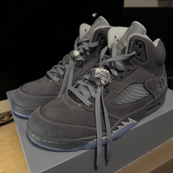 Wolf Grey Jordan 5 size 11
