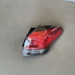 Toyota RAV-4 Tail Light 2016, 2017, 2018, Toyota RAV4 Tailight, OEM Toyota light, passenger side Light