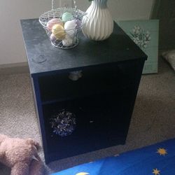 Side Stool 