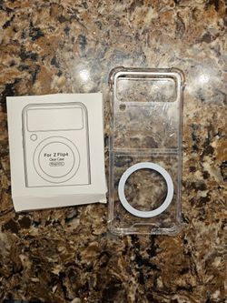 Samsung Galaxy Z Flip4 Clear Magnetic Case