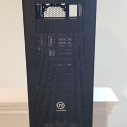 Thermaltake Core V51 Tower PC Case