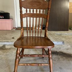Vintage Wooden Chair ( Vintage / Antique ) Amish Chair