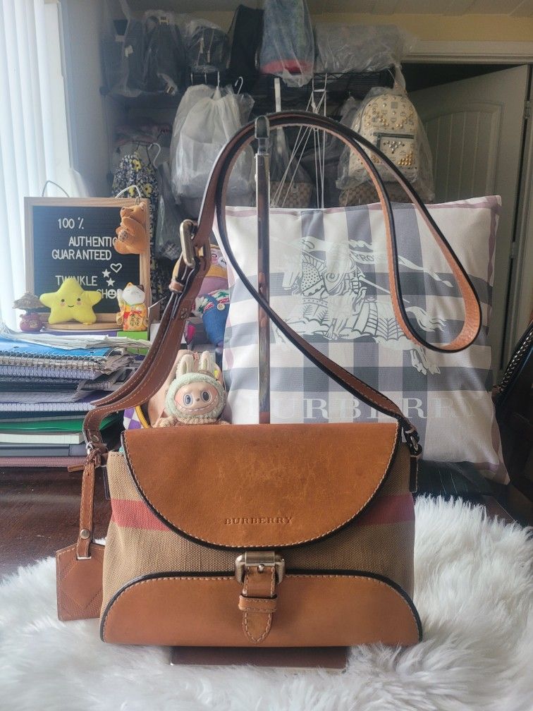 Authentic Burberry House Check Small Henham Crossbody Bag- USED(PRE-LOVED)