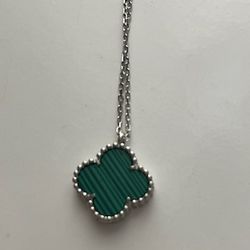 Sterling Silver Green Locket Pendant Clover Van Clef,  