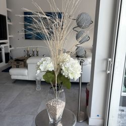 Clear Glass Vase With Artificial Flower Arrangement 