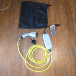 Genuine . Charger Volkswagen ( VW )