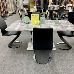 5 Pc Dinning Table Set $1,199