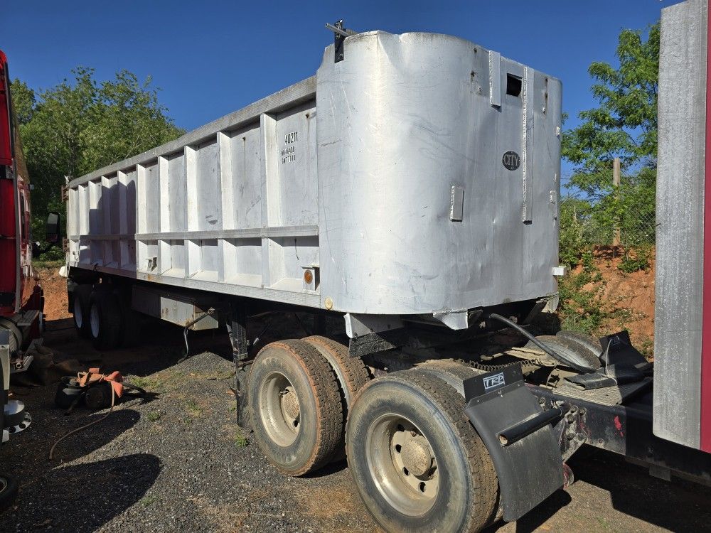 End Dump Trailer