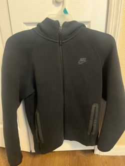Nike tech black men’s small