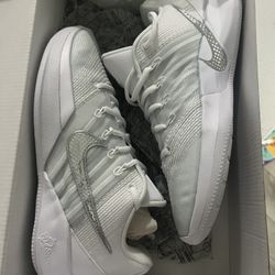Nike Sabrina 3 