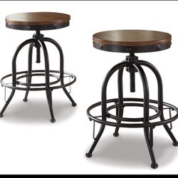 Ashley Industrial Backless Counter Height Bar Stool (Set of 2) Black And Wood 